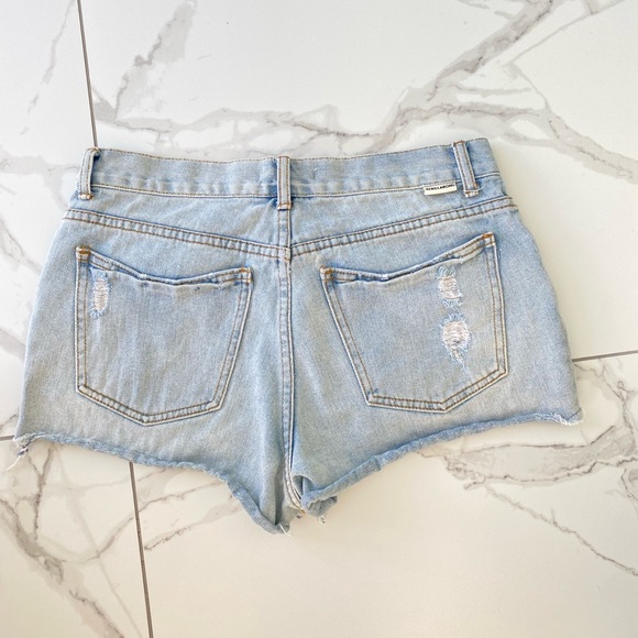 Billabong women’s jean shorts - Picture 2 of 3